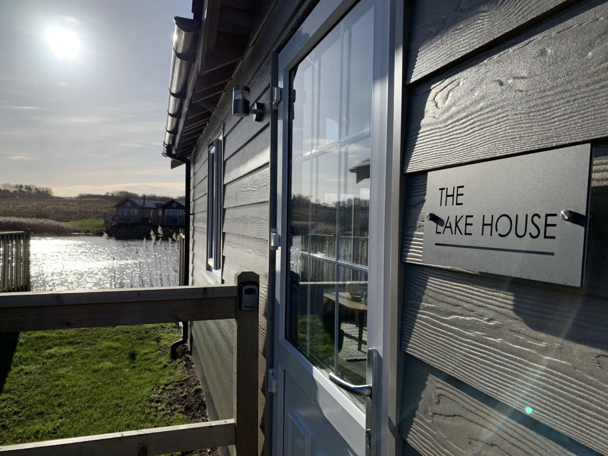 The Lake House At The Bay Filey, Sleeps 4, 1 Dog Welcome For Free Too Eksteriør bilde